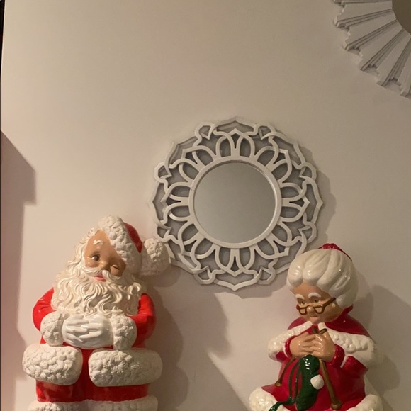Vintage Ceramic Santa & Mrs Clause Figurines - Picture 4 of 13